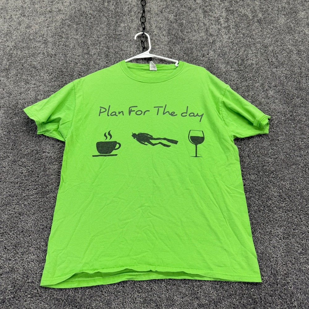 Fruit of the Loom T Shirt Mens L Green Plan For The Day Scuba Diving Coffee Wine